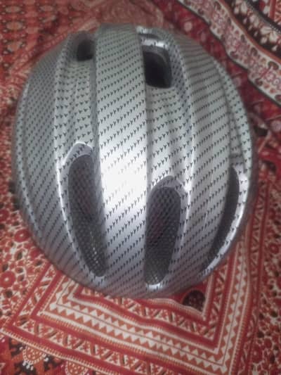 CYCLING HELMET