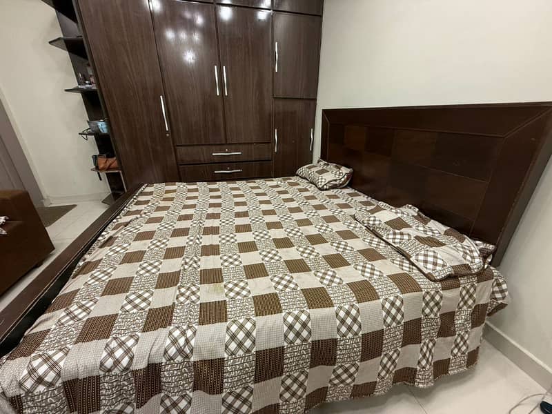 King Bed 1