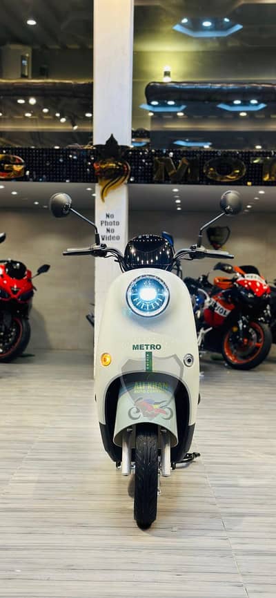 Scooty Kings Yadea Metro Evee Evon Okla EV Female scooty  Ramza