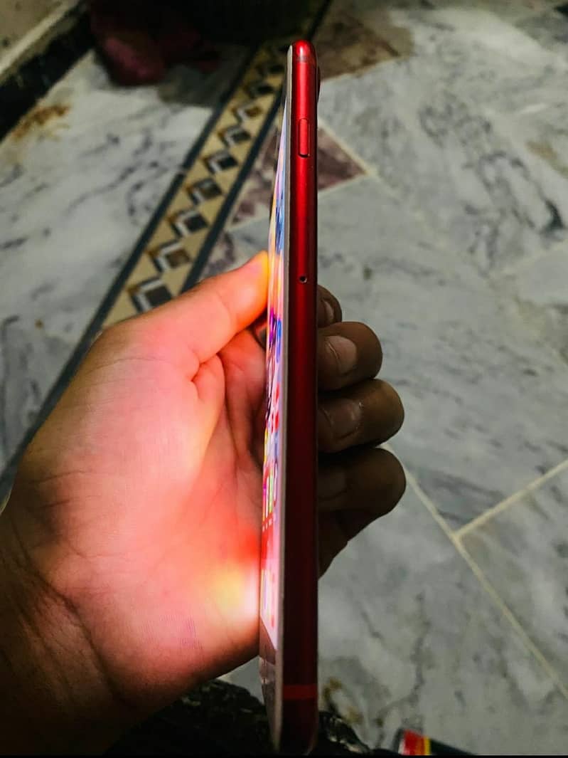 Apple iPhone 7 Plus 2