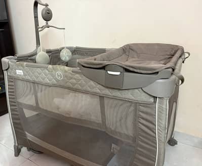 Tinnies baby cot