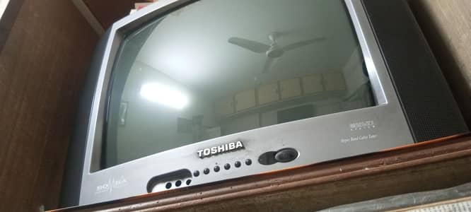 Japani TV. Toshiba.