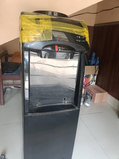Orient Water Dispenser