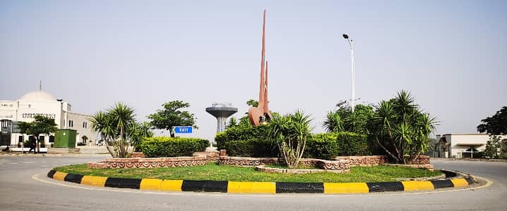 A Residential Plot Of 1 Kanal In Rs. 27000000
