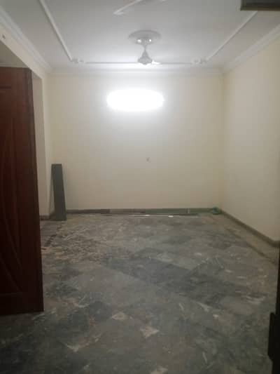 10 MARLA LOWER PORTION FOR RENT WITH GAS