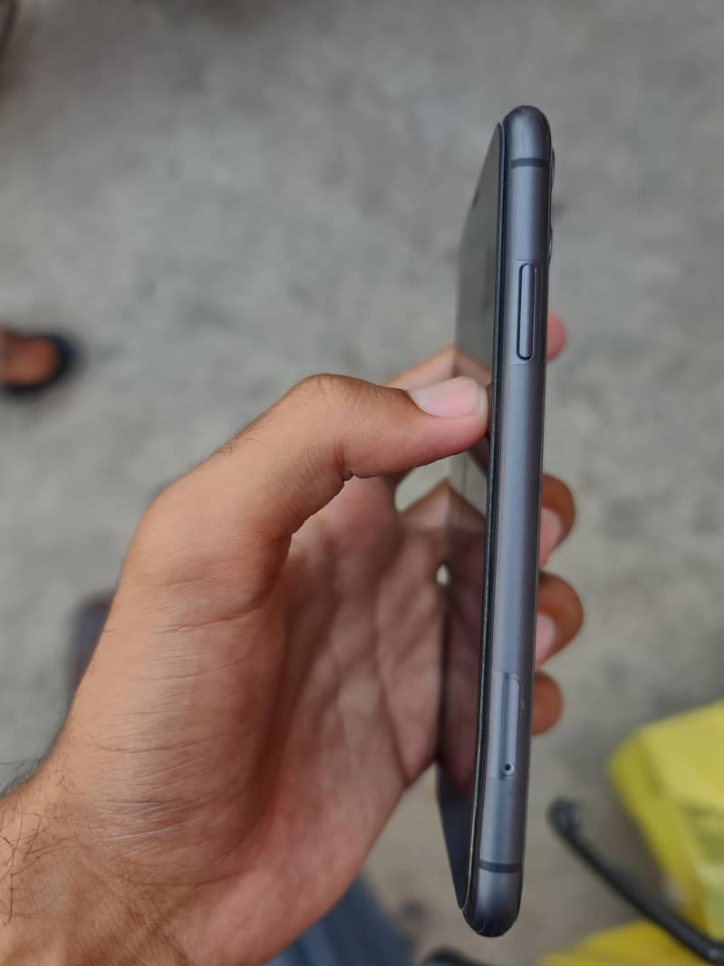 Iphone 11 3