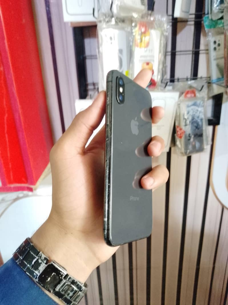 Apple iPhone X 3