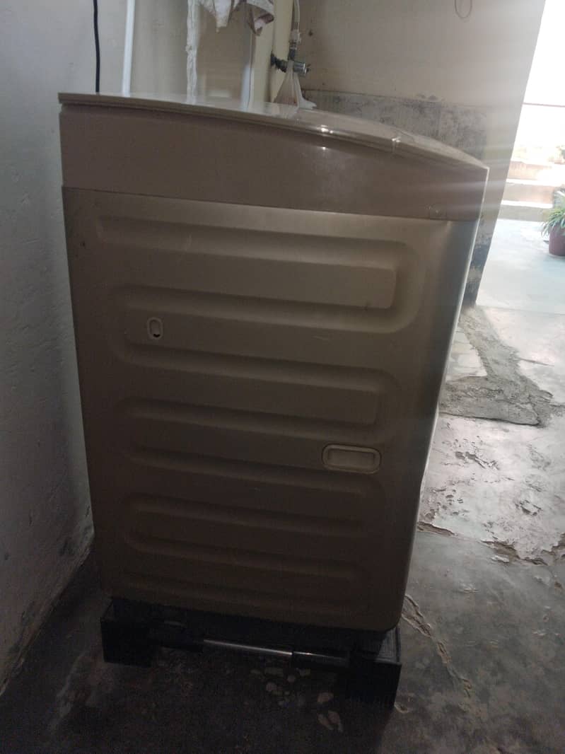 Dawlance automatic washing machine 2