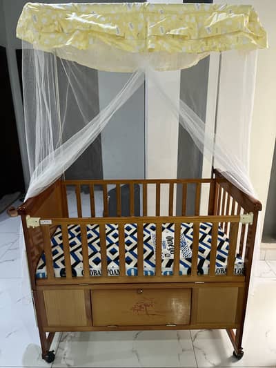 Baby Wooden Cot/Crib With Storage Drawer & Wheels Excellent Condition