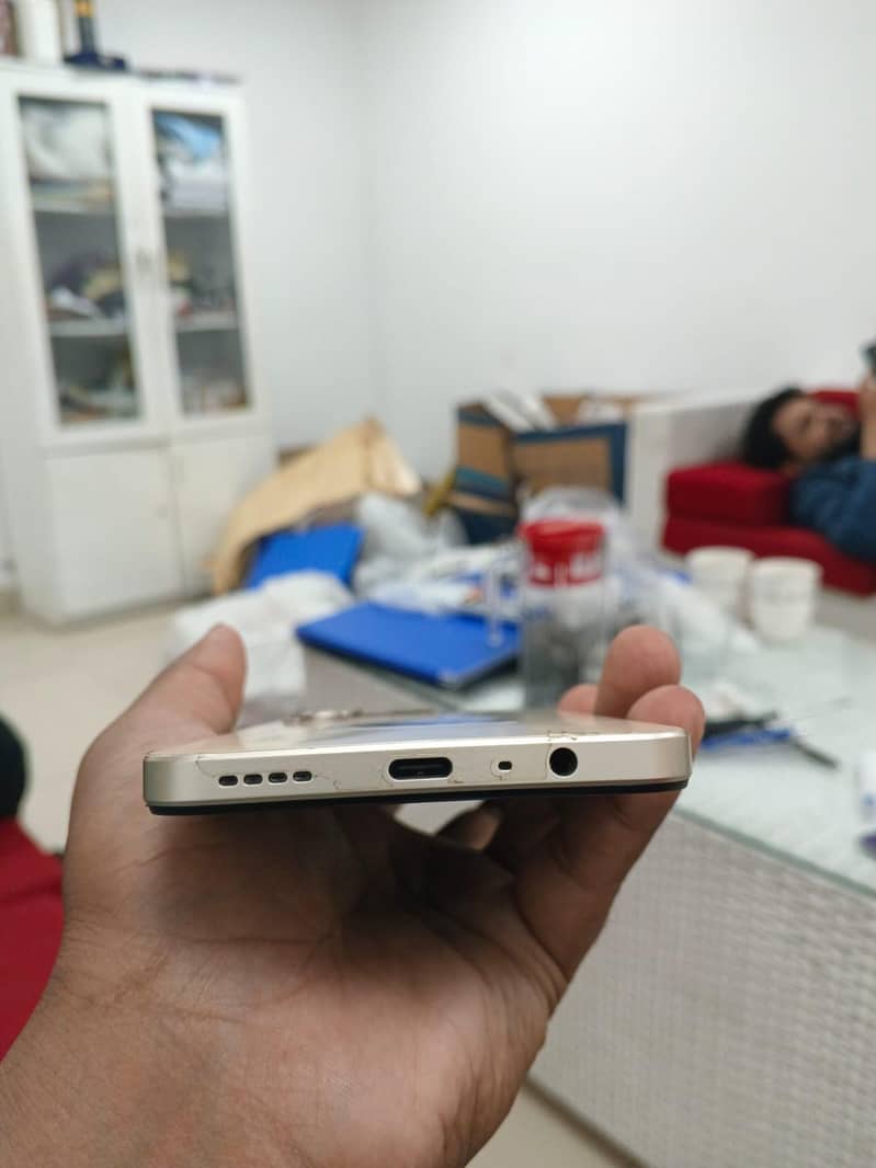 Realme  note 70 4