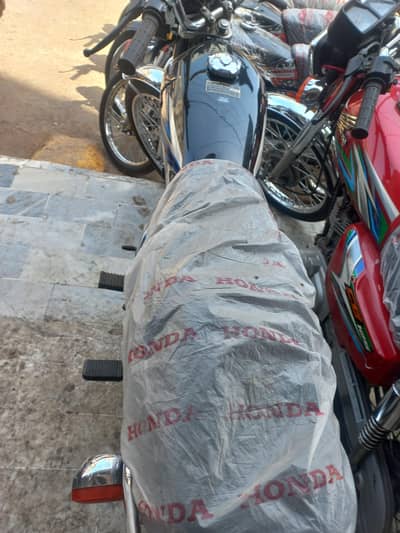 Black Beauty Honda  CG125 2025