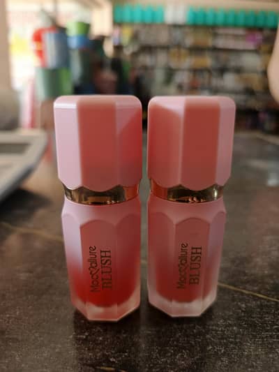 lip gloss