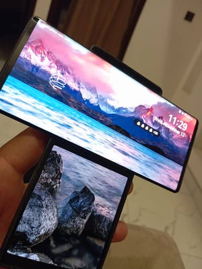 LG Wing