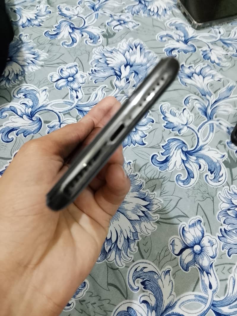 Apple iPhone X 1