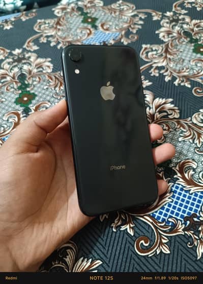 Apple iPhone XR iCloud lock