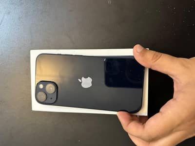 Apple iPhone 13 (JV only box open)