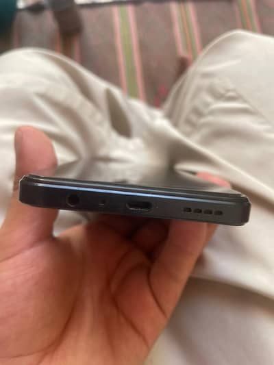 Realme C33
