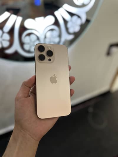 Apple iPhone 16 Pro Max