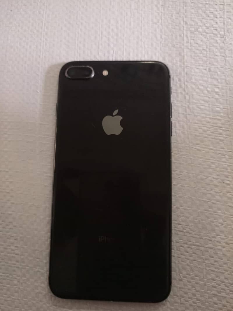 Apple iPhone 8 Plus 2