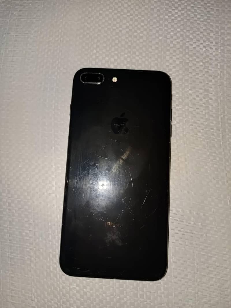 Apple iPhone 8 Plus 8