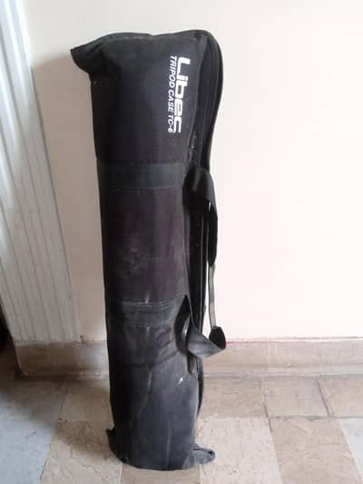 2 Libec tripods and stand