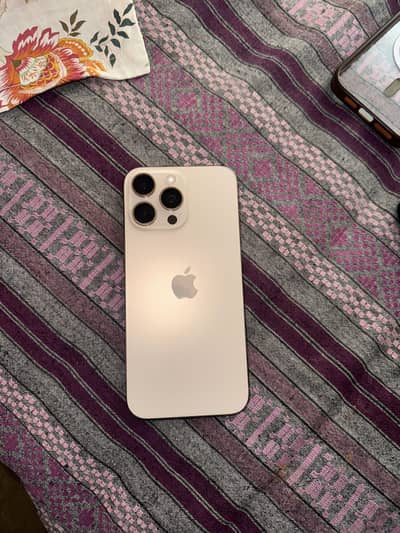 Apple iPhone 16 Pro Max