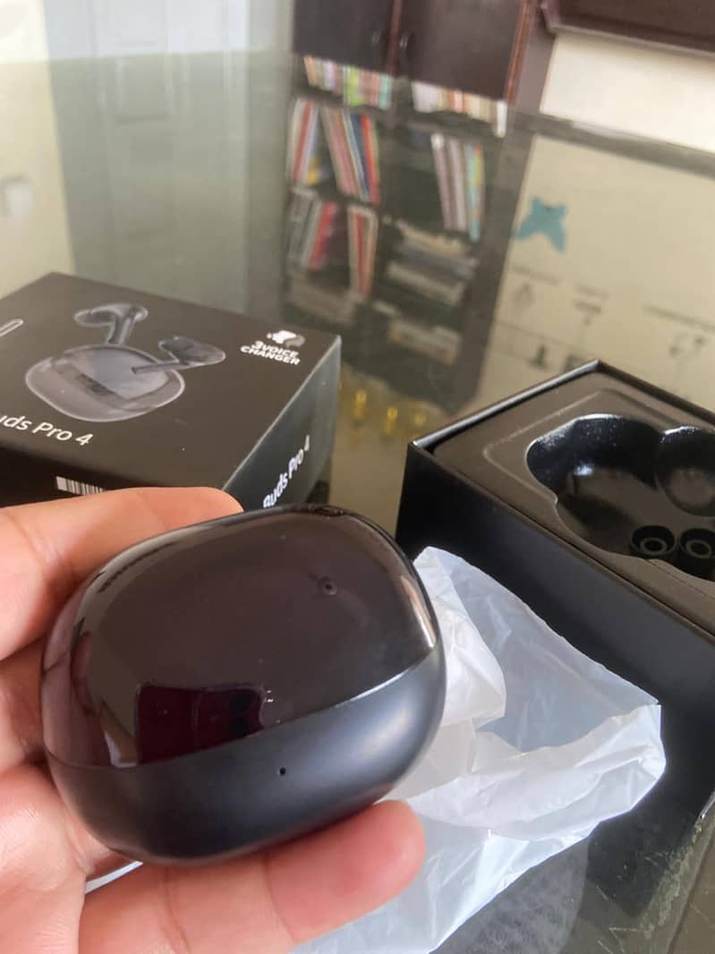 Earbuds 2