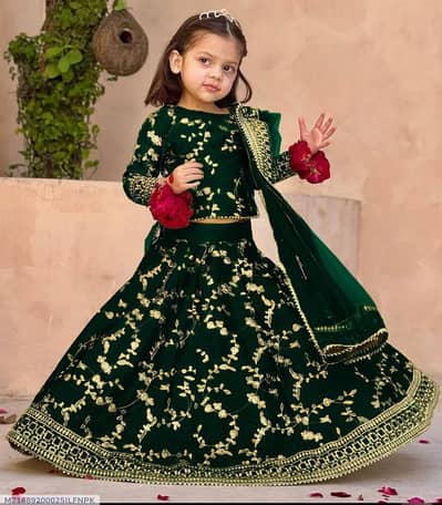 Raw silk embroidered set gold green