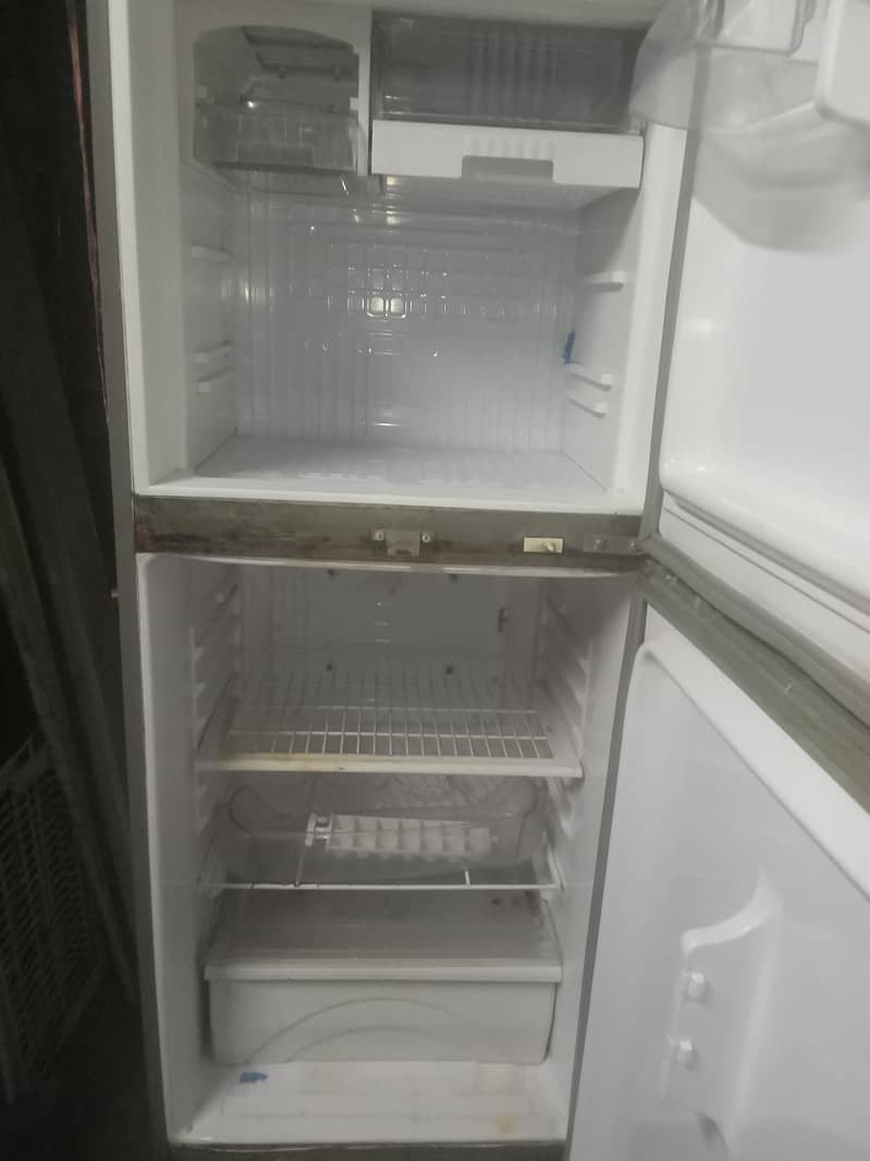 Waves fridge|Used| 1