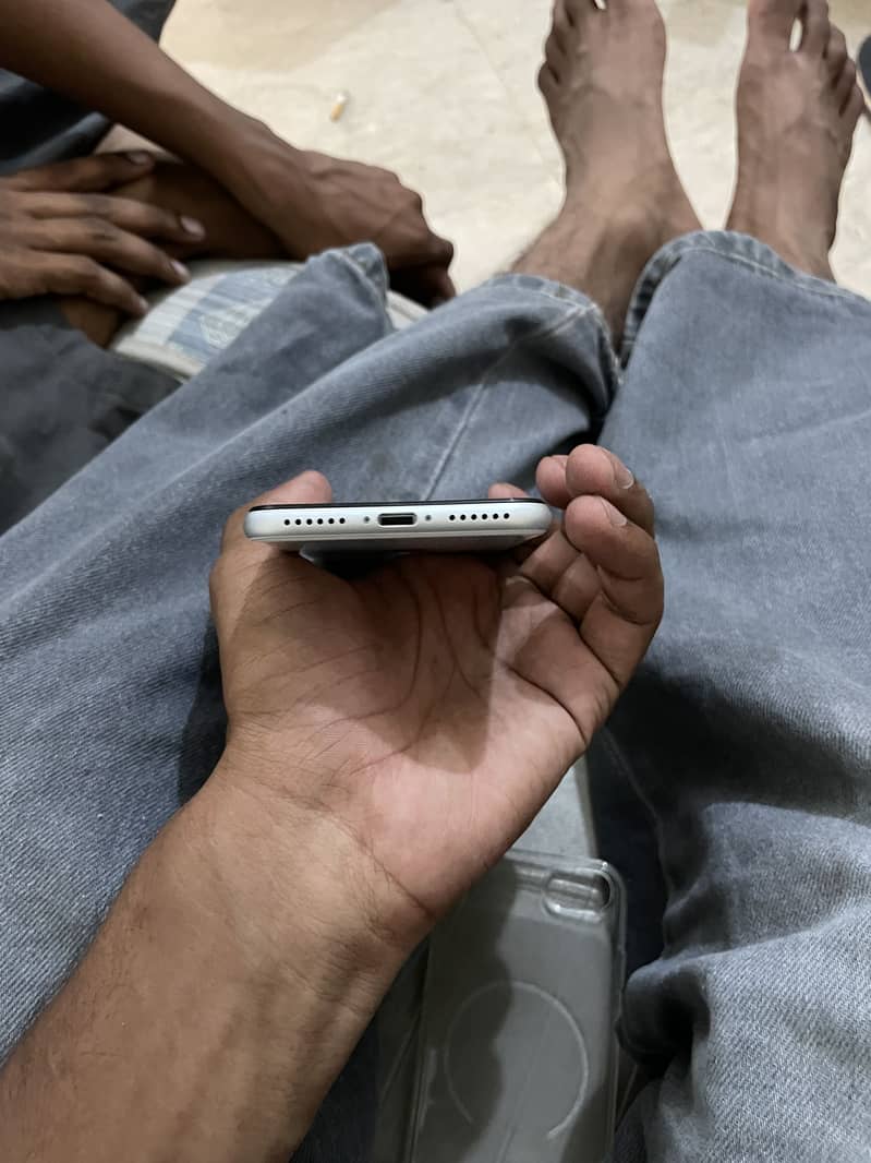 Apple iPhone SE 3