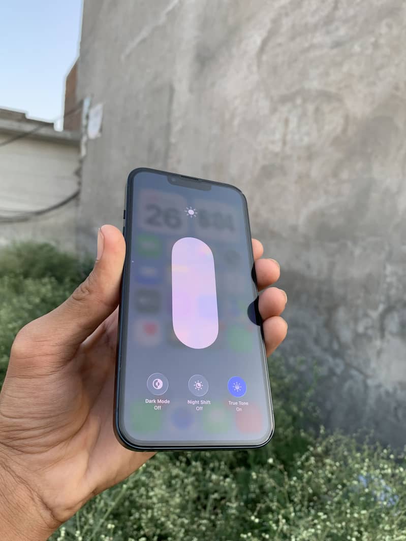 iPhone 13 - 7