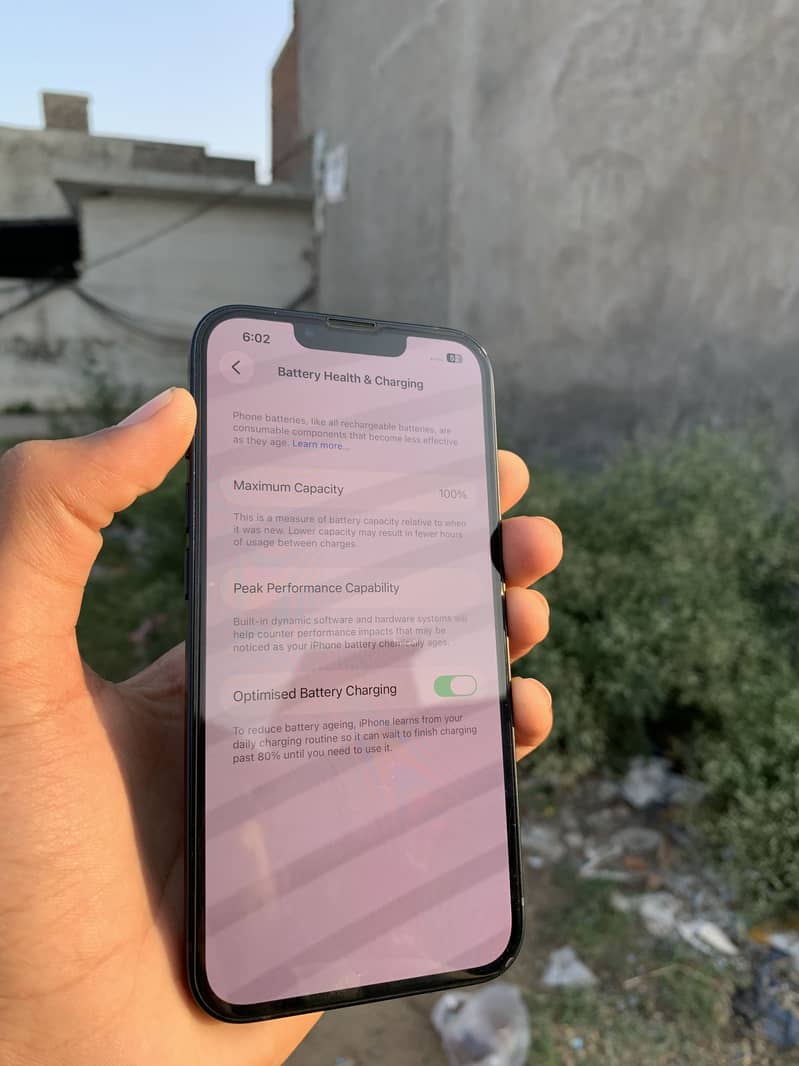 iPhone 13 - 8