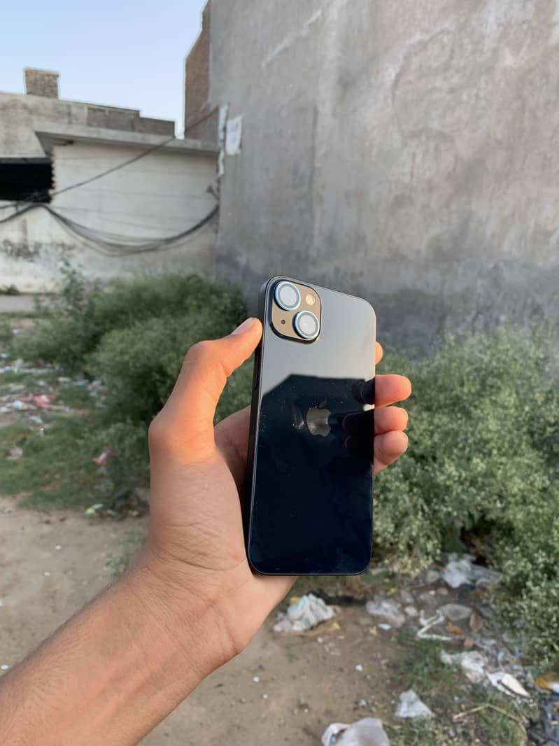 iPhone 13 - 9