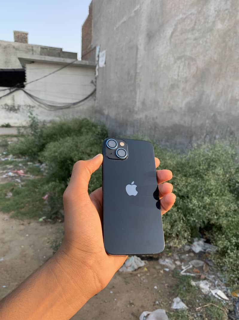 iPhone 13 - 10