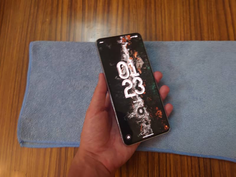 Google Pixel 8 Pro 2
