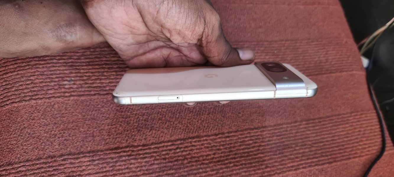 Google Pixel 8 3