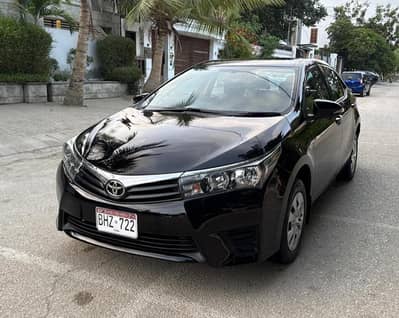TOYOTA COROLLA GLI AUTOMATIC 1.3 VVTI MODEL 2017