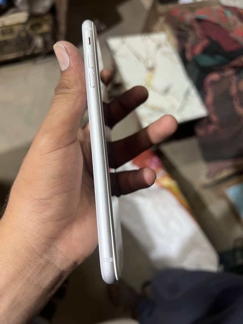 Apple iPhone 8 Plus 7