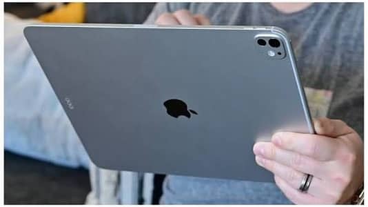 Ipad pro M5 13 inches Cellular unlocked  256 gb