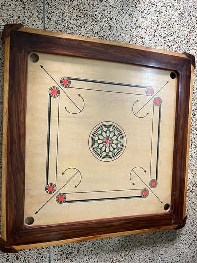 CARROM BOARD