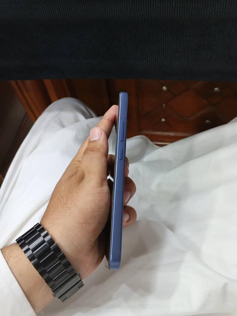 OPPO A6 pro 6