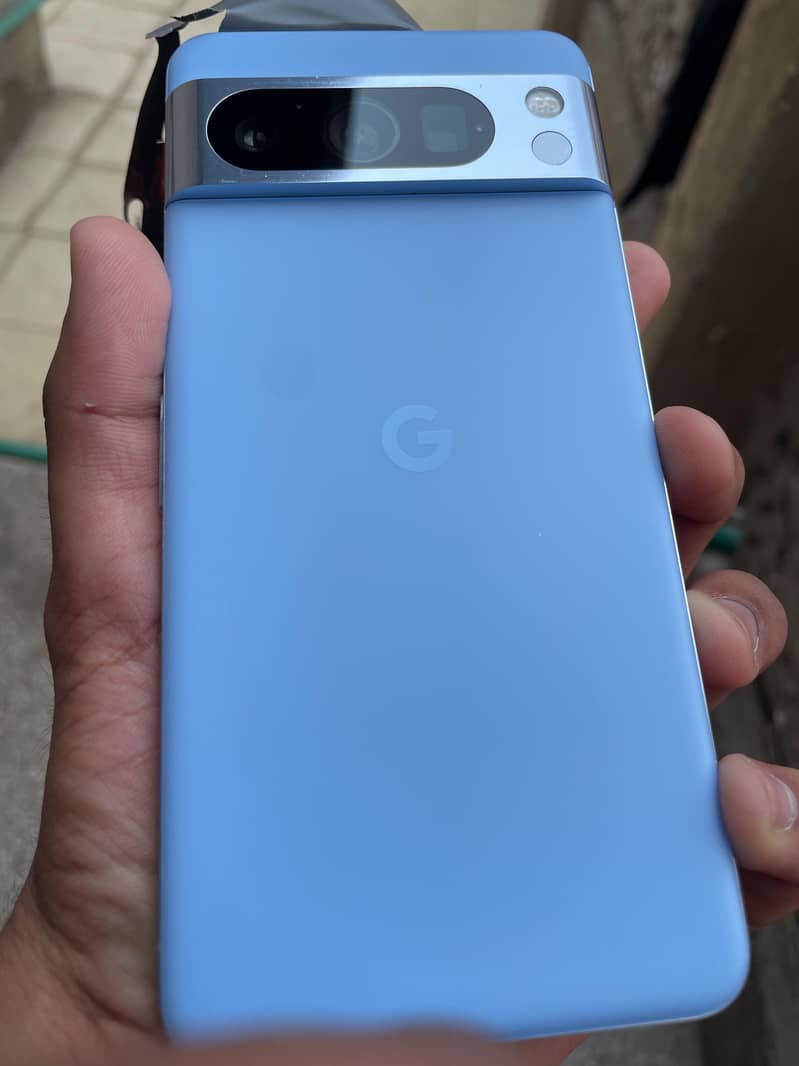 Google Pixel 8 Pro 2