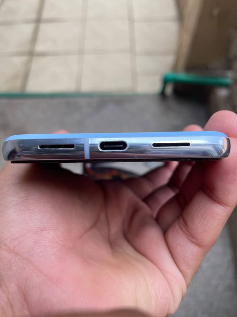 Google Pixel 8 Pro 4