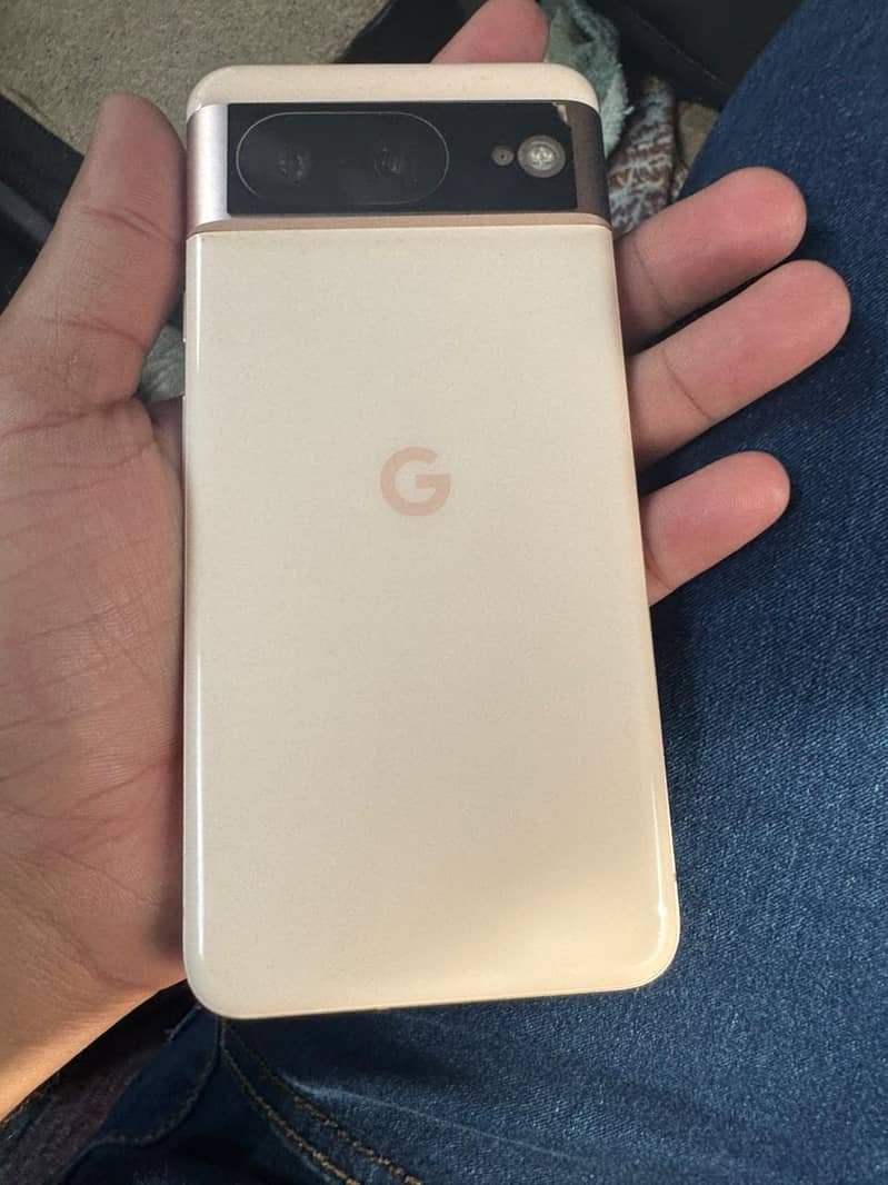 Google Pixel 8 1