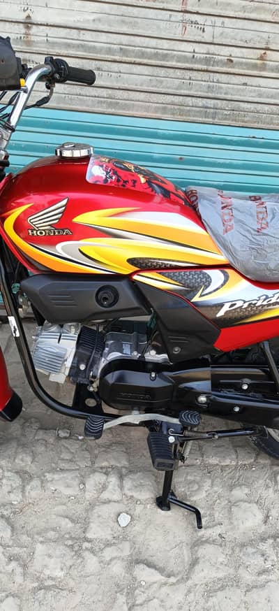 Honda pridor 25 model. brand new condition 03396464638