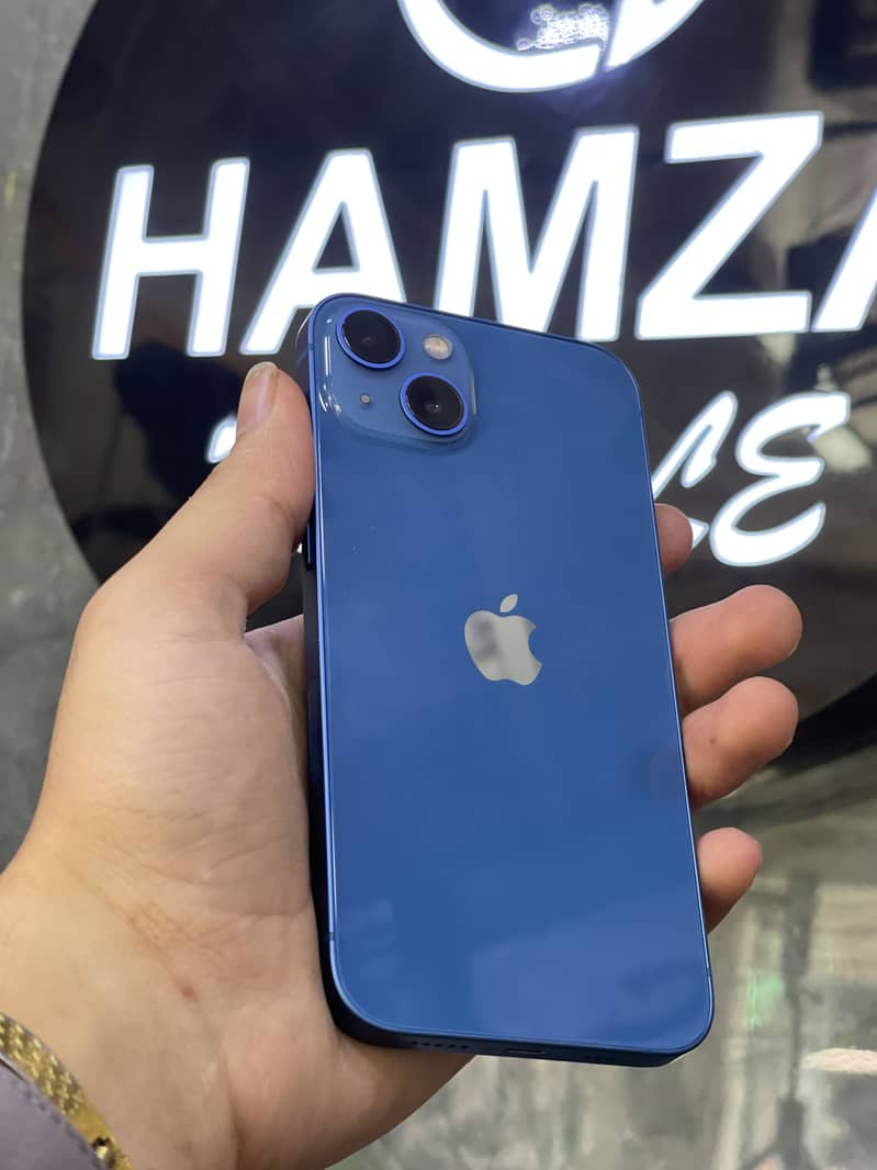 Apple iPhone 13 0