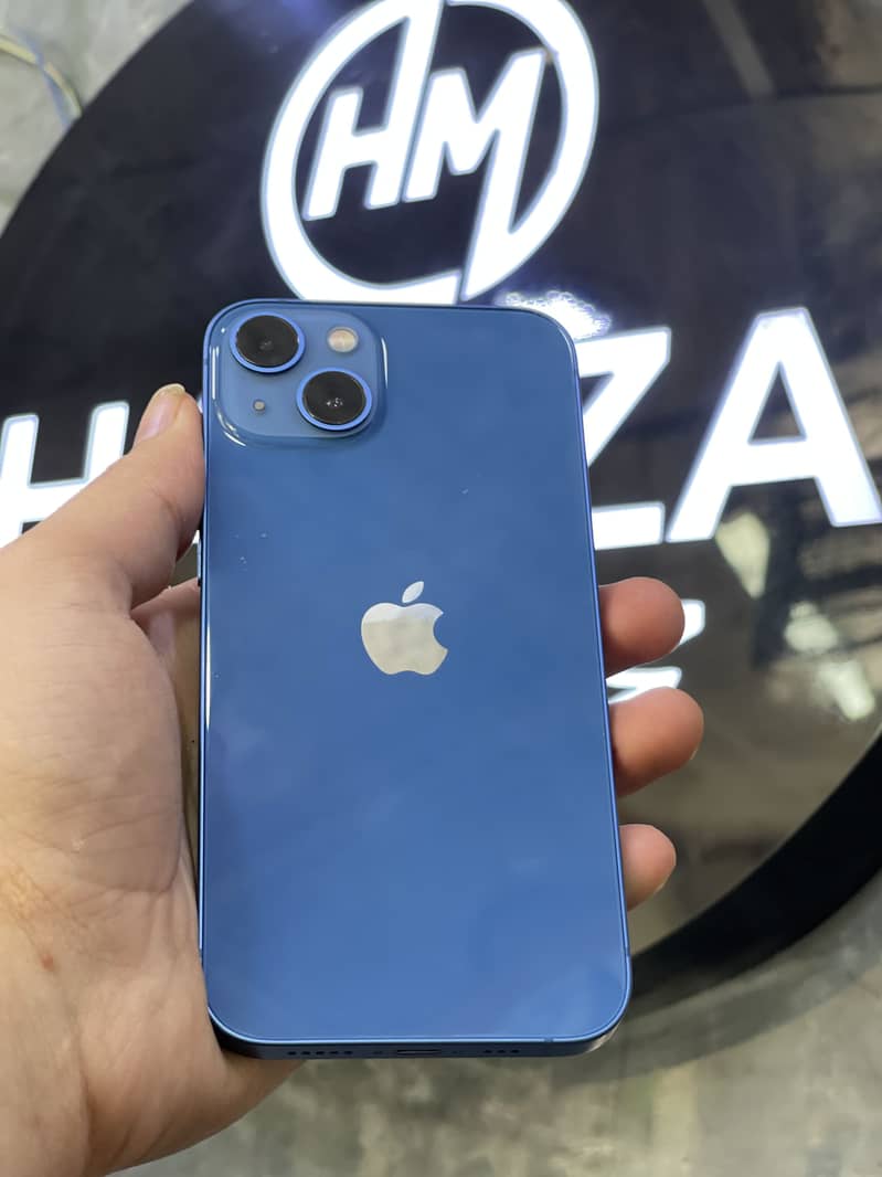 Apple iPhone 13 4