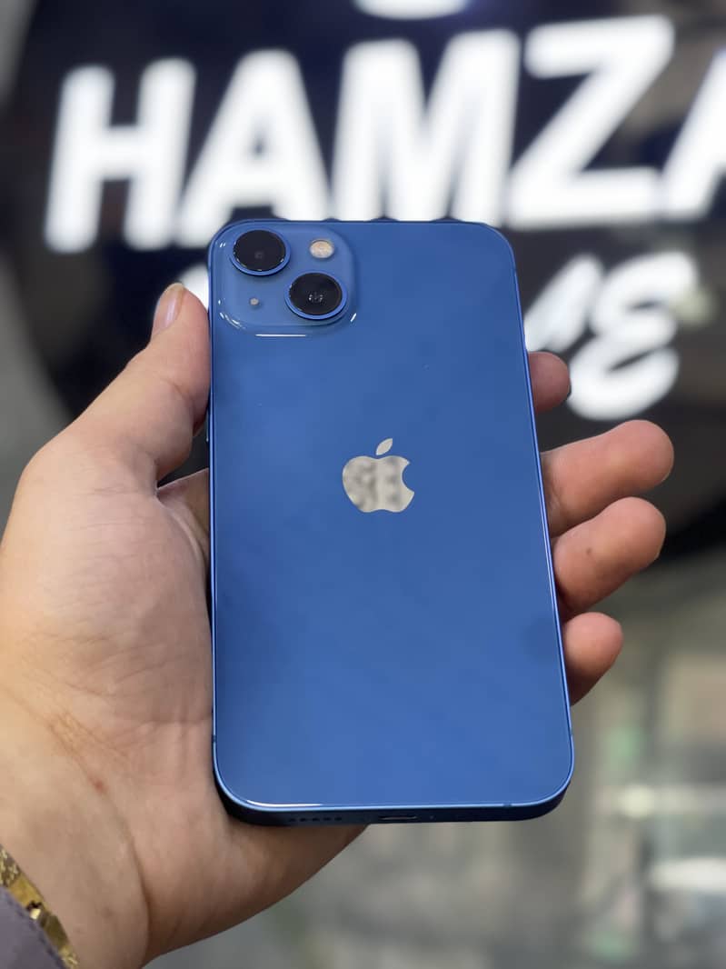 Apple iPhone 13 7