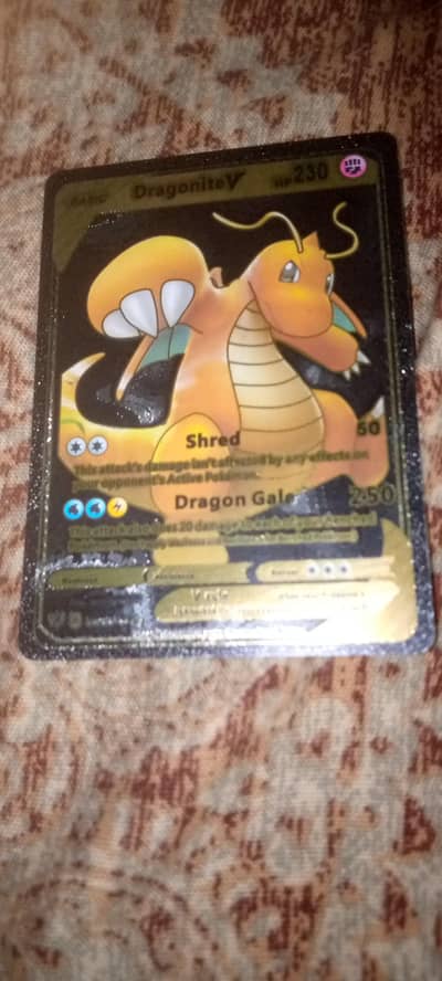 Metal Golden Dragonite v _Pokeman Card - limited edition