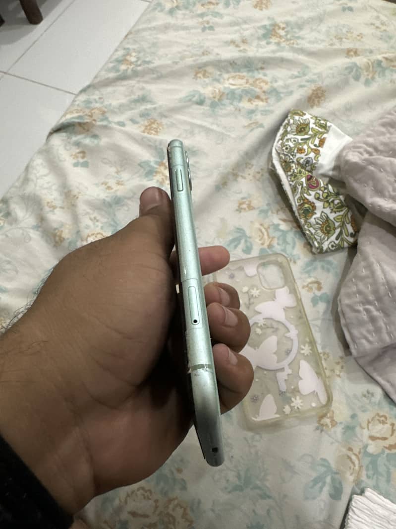 iPhone 11 1